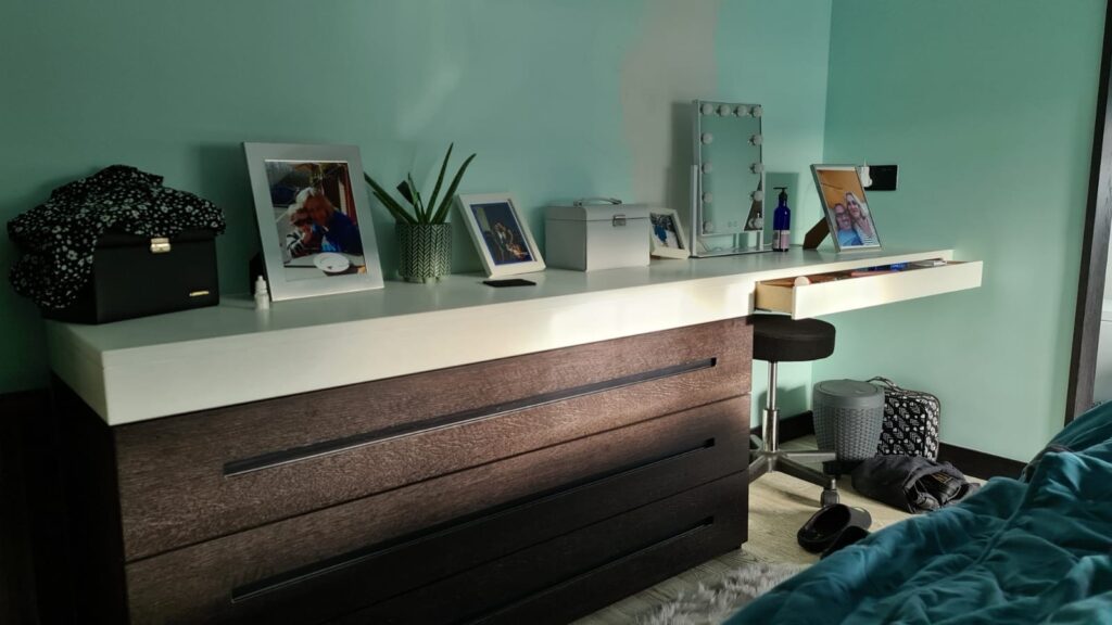 set square bespoke joinery swindon wiltshire panels bathroom bedroom