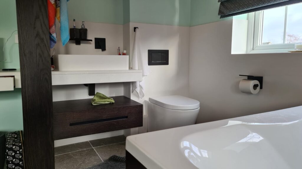 set square bespoke joinery swindon wiltshire panels bathroom bedroom