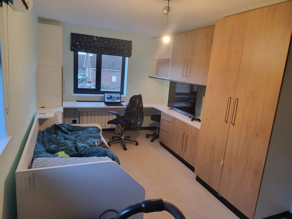 Set-Square-bedroom-fit-out-joinery-designs bespoke joinery swindon wiltshire domestic bedroom fitted furniture